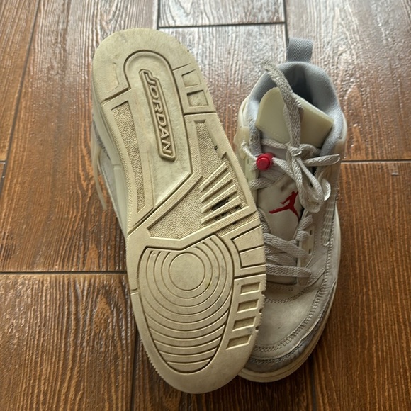 JORDAN Mens SPIZIKE LOW | Color: SAIL/UNIVERSITY RED - Picture 5 of 6